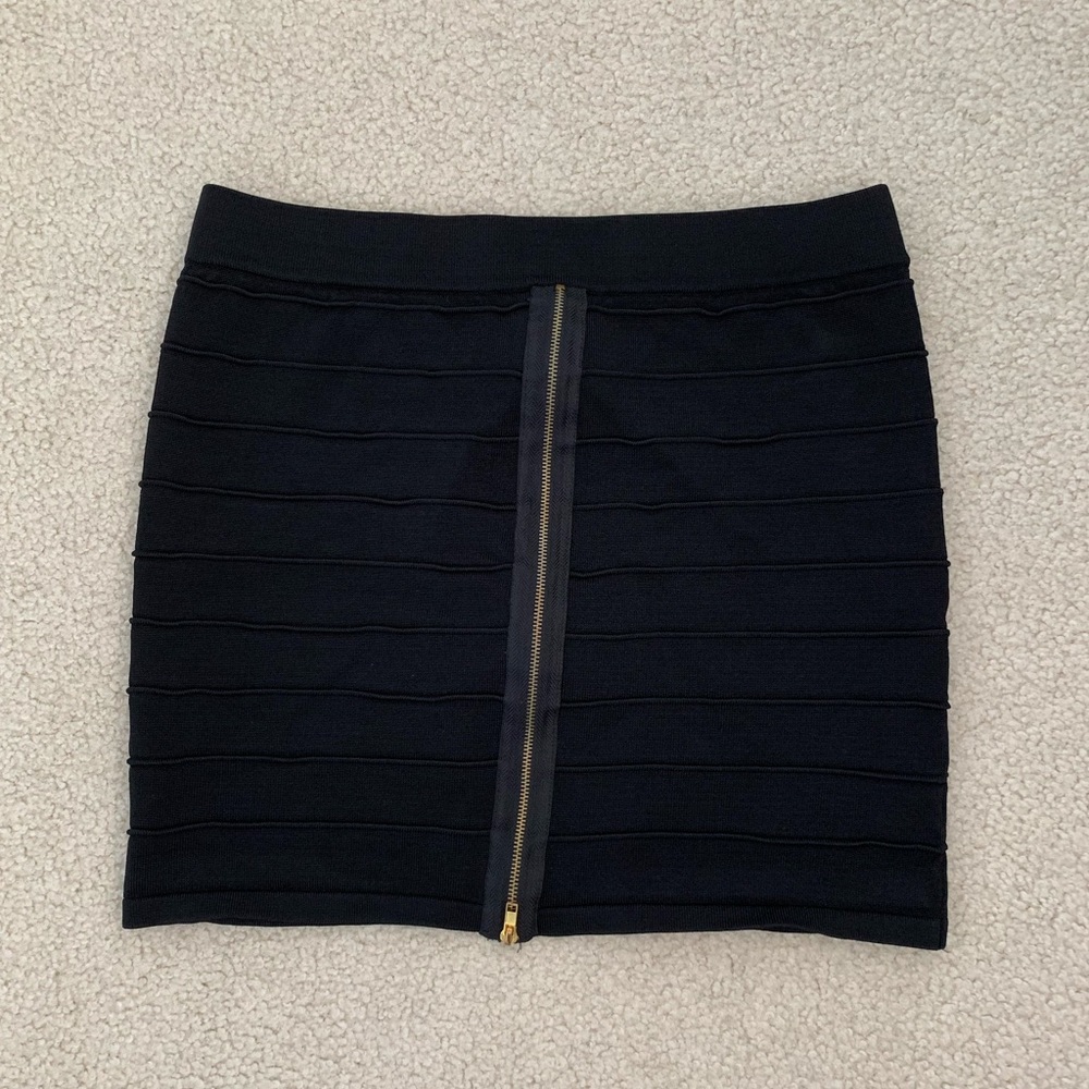 Zipper skirt